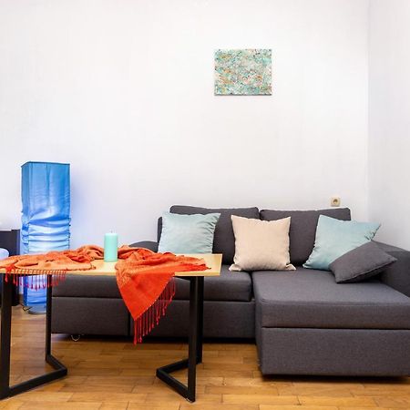 Затишний Відпочинок В Центрі Львова Apartment ภายนอก รูปภาพ