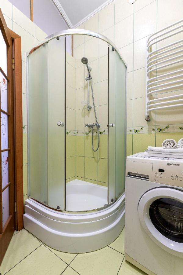 Затишний Відпочинок В Центрі Львова Apartment ภายนอก รูปภาพ